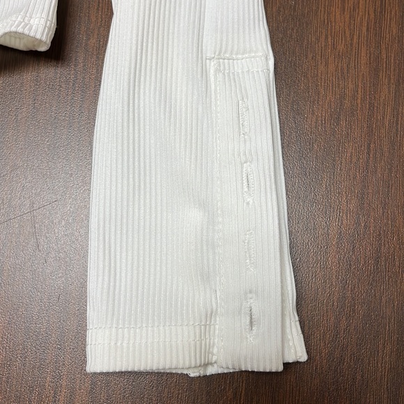 De Base long sleeve bodysuit, size medium, NWT - Picture 6 of 15